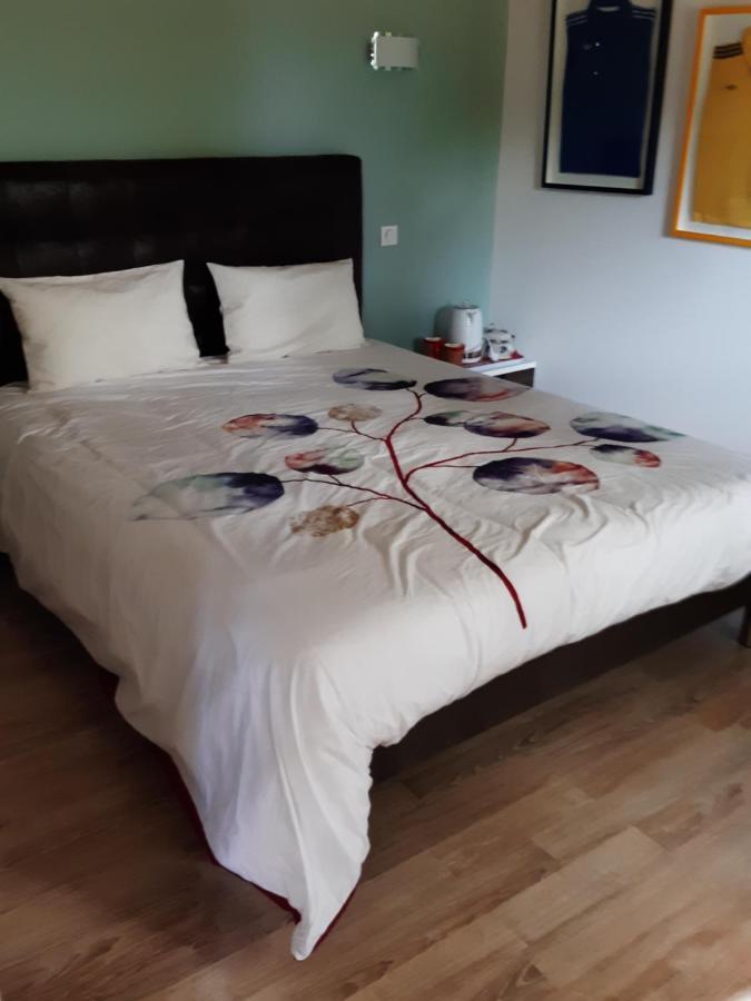 La Ferme De Capucine Bed & Breakfast Culhat Exterior foto